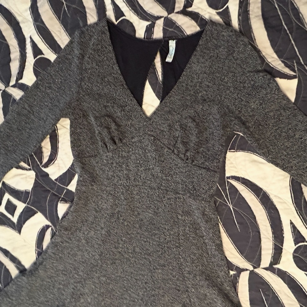 FREE PEOPLE Heartstopper Knit Gray V-Neck Long Sleeve Skater Mini Dress Boho - Picture 5 of 14